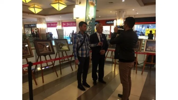 Meysu Outlet AVM'de kağıt rölyef sergisi