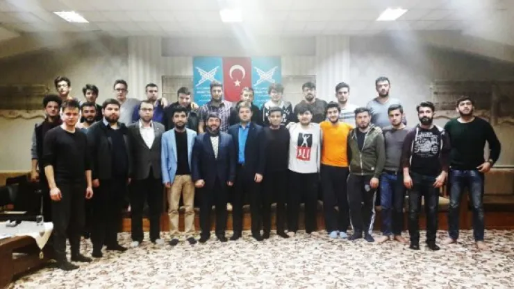 Milli boksör TÜGVA'lı gençlerle buluştu