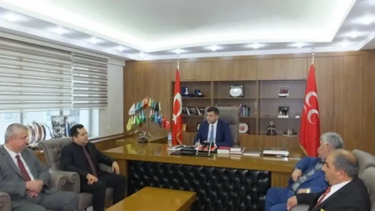 Başkan adayı Efe'den MHP'ye ziyaret