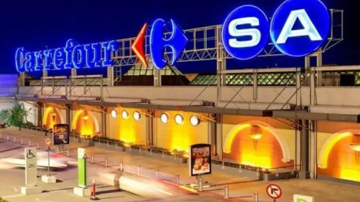 CarrefourSA Kayseri mağazalarını Migros'a devretti.