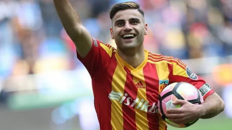 Deniz Türüç'ten Galatasaray sinyali