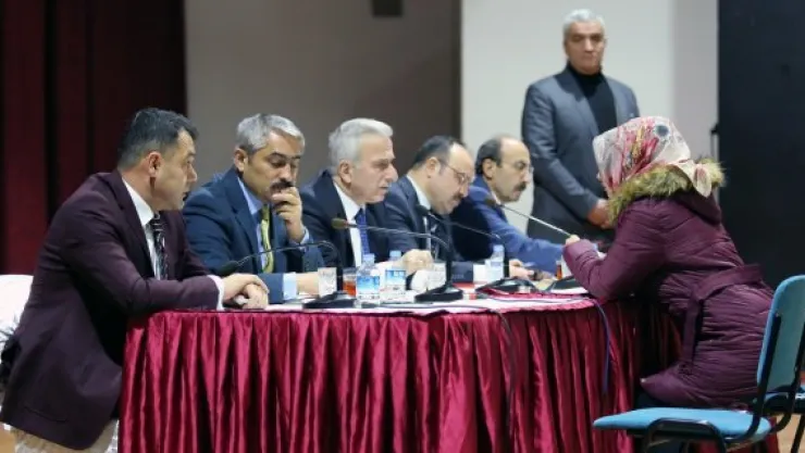 Kamçı, vatandaşın sorunlarını dinledi