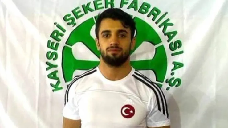 Şekersporlu milli güreşçi şampiyon oldu