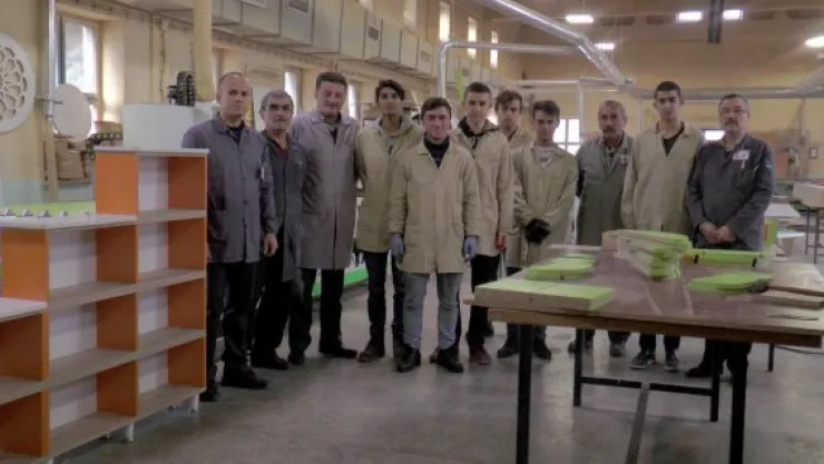 Z kütüphaneler lise öğrencilerinin elinden çıkıyor