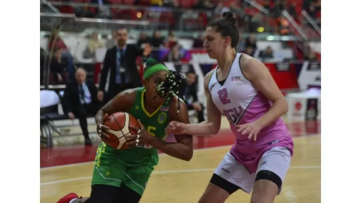 AGÜ Spor İÜ'yü yendi                          69-63