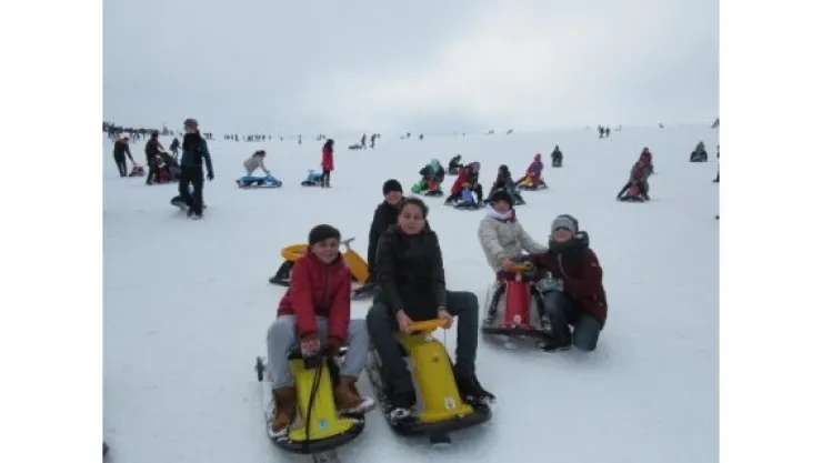 Çözüm Koleji öğrencilerinin kayak heyecanı