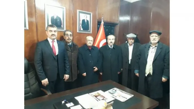 Emekliler Başkan Avşar'dan TOKİ evleri için yardım istedi