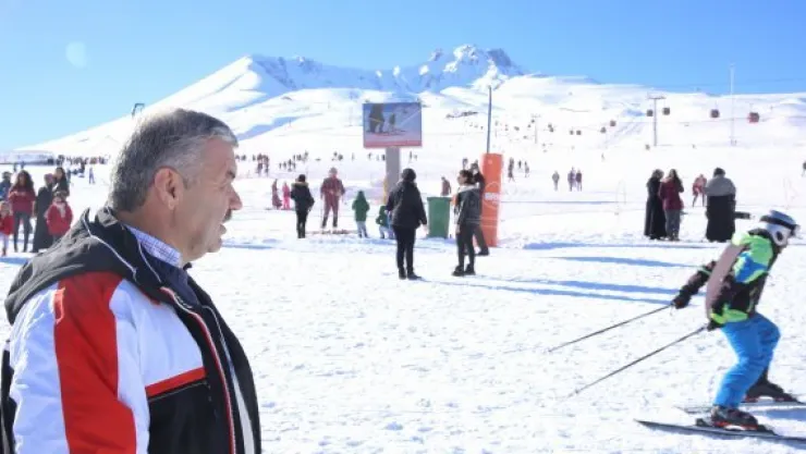 Erciyes'e rekor ziyaretçi