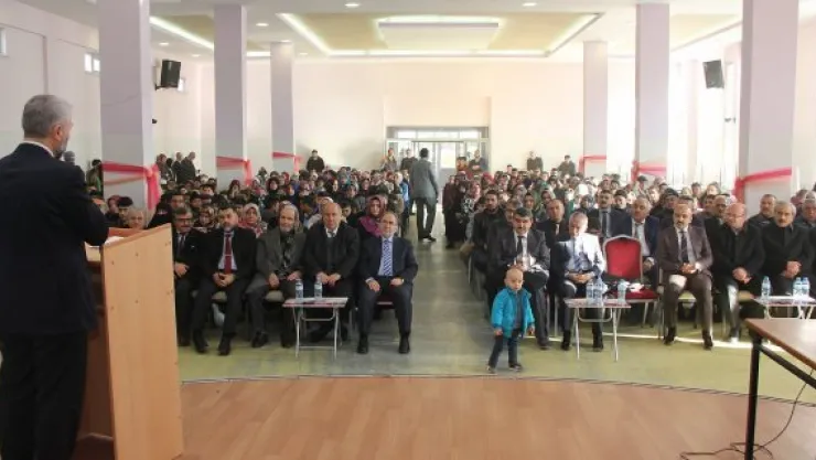 Melikgazi kitap okuma yarışması ödülleri dağıtıldı