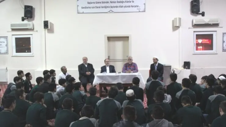 Toptaş Hoca öğrencilerle buluştu