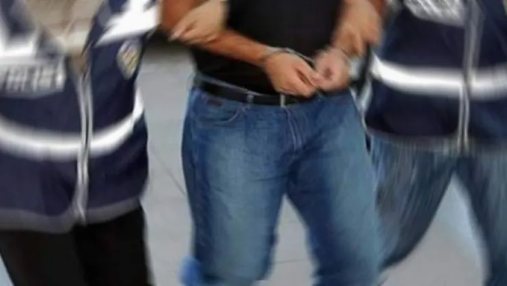 Uyuşturucu  ticareti yapan 2 kişi gözaltına alındı