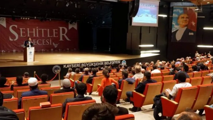 AGD şehitler için gece düzenledi