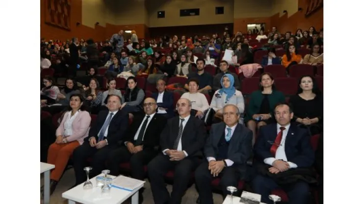 ERÜ'de ''Rus Edebiyatında Kur'an-ı Kerim' anlatıldı
