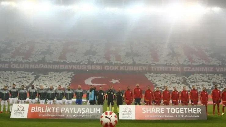 Futbol maçlarında saygı duruşunda bulunulacak