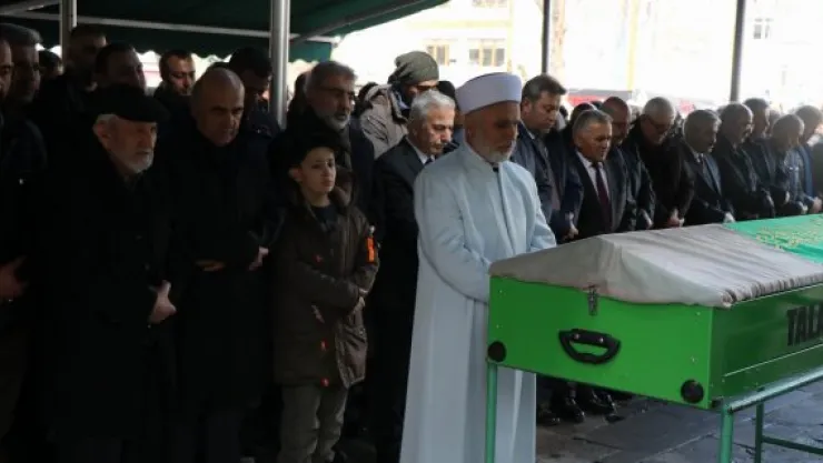 Rıfat Yıldırım'ın eşi defnedildi