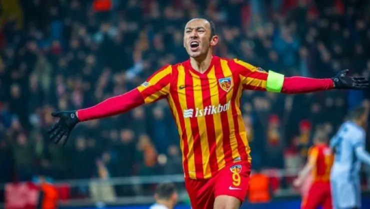 Umut Bulut, rekora koşuyor!