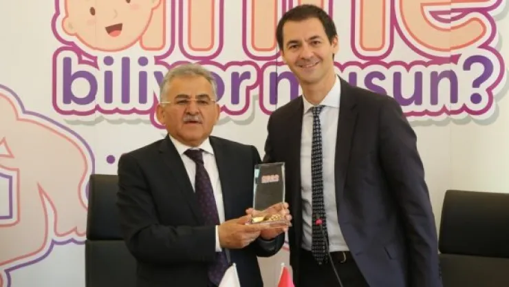 'Anne biliyor musun?' semineri başlıyor
