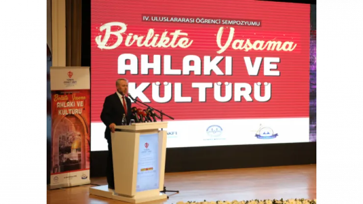 ERÜ'de uluslararası öğrenci sempozyumu gerçekleştirildi