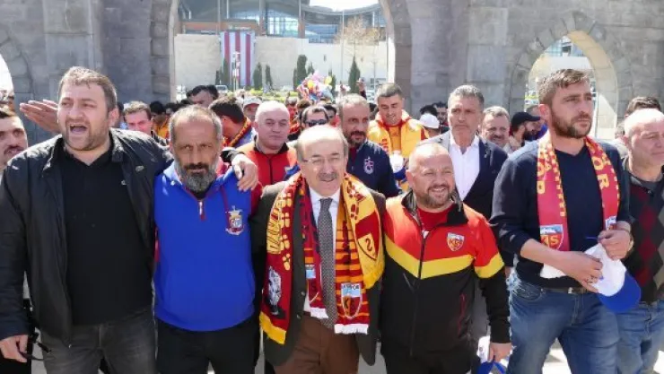 Görülmemiş dostluk