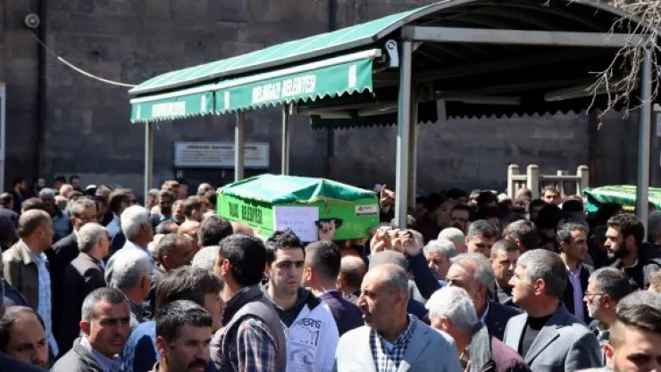 Kazada hayatını kaybeden kadın toprağa verildi