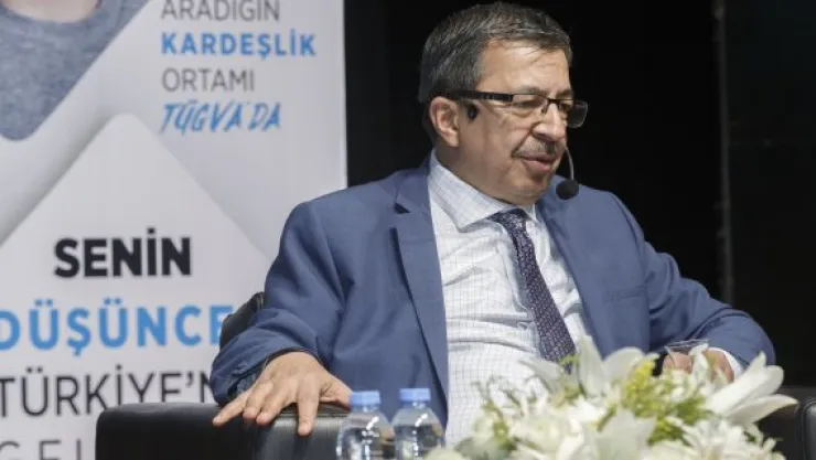 Yazar Hayati İnanç gençlerle buluştu