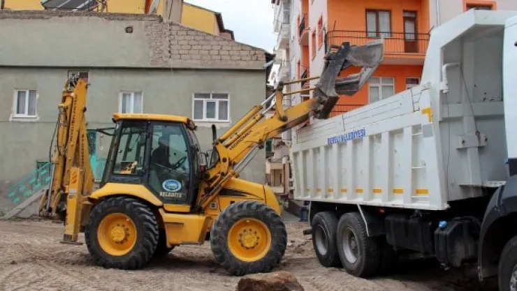 Develi'de parke çalışmaları devam ediyor