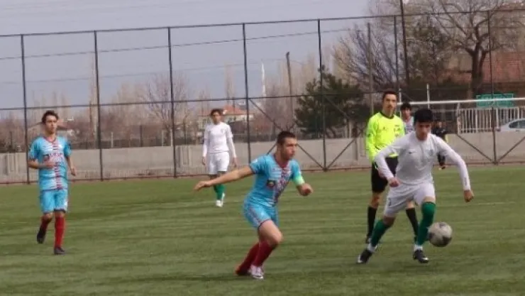 Futbolda alt liglerde kritik gün