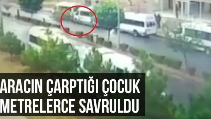 Aracın Çarptığı Çocuk Metrelerce Savruldu