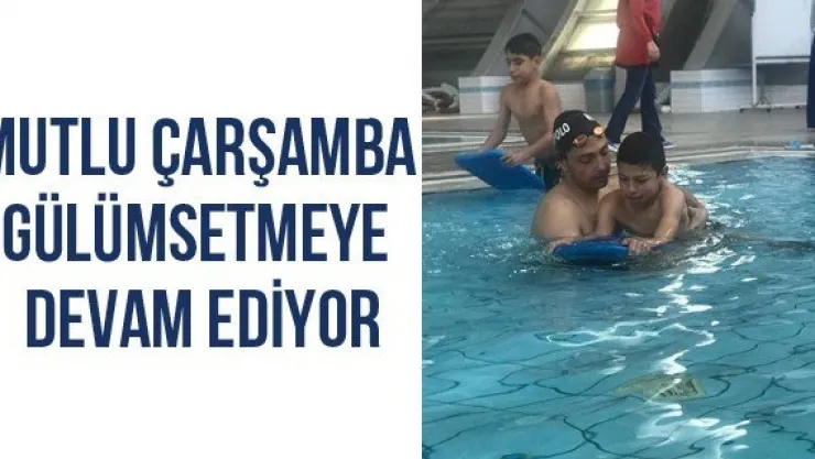 Mutlu Çarşamba gülümsetmeye devam ediyor