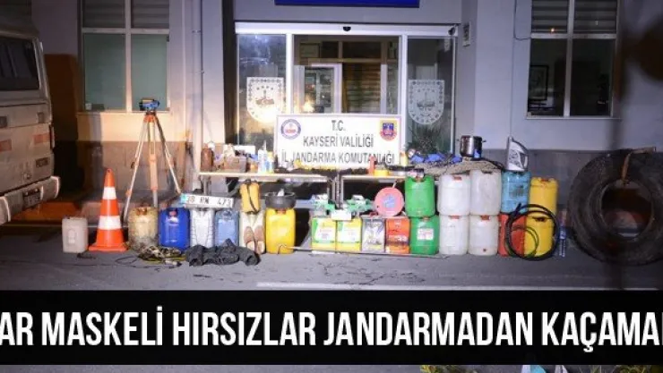 Kar maskeli hırsızlar jandarmadan kaçamadı