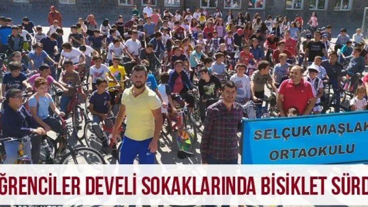 Öğrenciler Develi sokaklarında bisiklet sürdü
