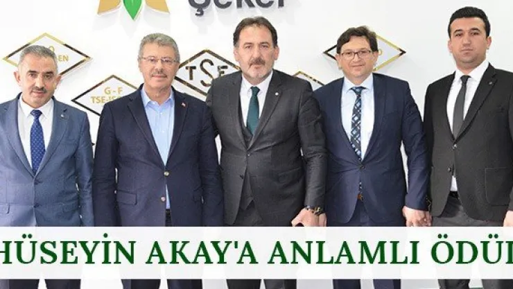 Hüseyin Akay'a anlamlı ödül