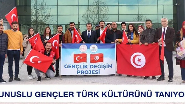 Tunuslu gençler Türk kültürünü tanıyor