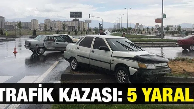 Kayseri'de trafik kazası: 5 yaralı