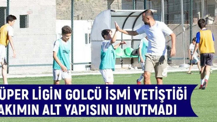 Süper Ligin golcü ismi yetiştiği takımın alt yapısını unutmadı