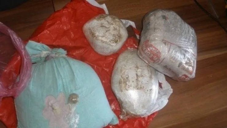 2 Kilo 730 Gram Esrar Ele Geçirildi
