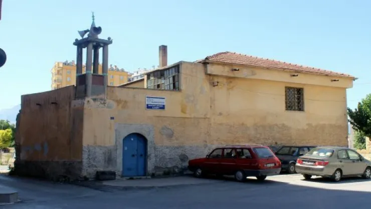 5 asırlık camiye 'tarihi eser değil' denilerek yıkım kararı çıktı