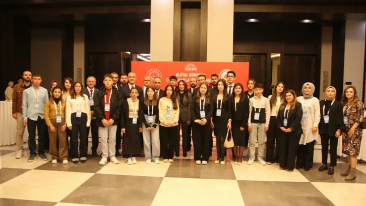 81 ilden katılımcı ile Dijital Dünyada Çocuk Hakları forumu başladı
