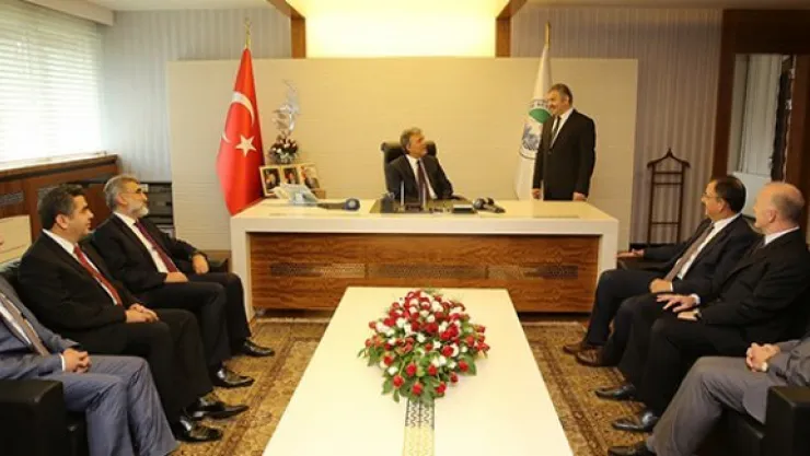 Abdullah Gül, Başkan Çelik'i ziyaret etti