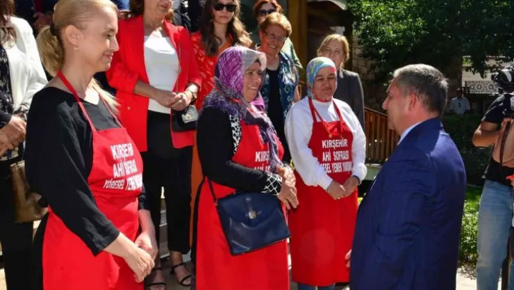 Ahi kadınları, yöresel yemek yarışmasıyla hünerlerini sergiledi