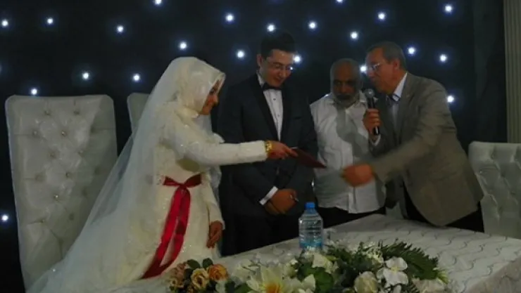 Ahmet Doğan'dan mutlu evlilik formülü