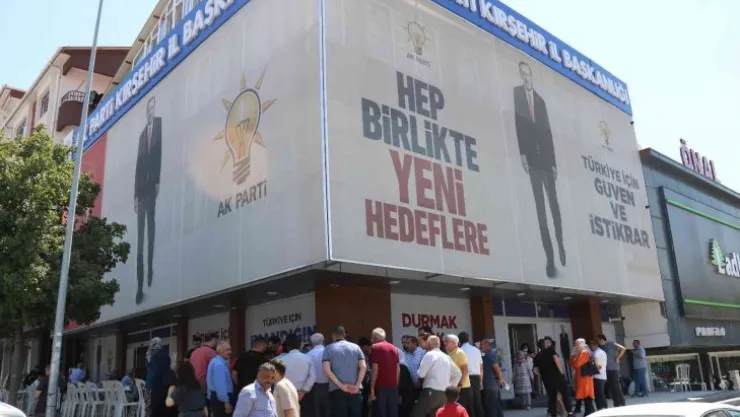 AK Parti'den kurucularına 'Ahde Vefa' aşuresi