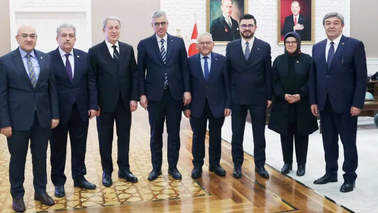 Ak Parti Ekibinden Sağlık Bakanı Memişoğlu'na ziyaret