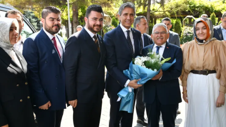 AK Parti Genel Başkan Yardımcısı Mustafa Demir, Kayseri'yi Ziyaret Etti