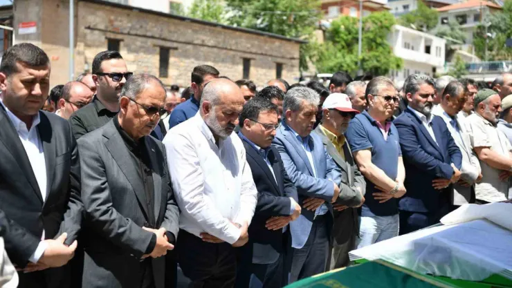 AK Parti Kayseri Milletvekili Özsoy'un annesi toprağa verildi