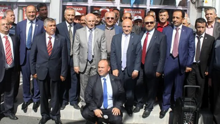 AK Partili adaylar seçim çalışmalarına hız verdi