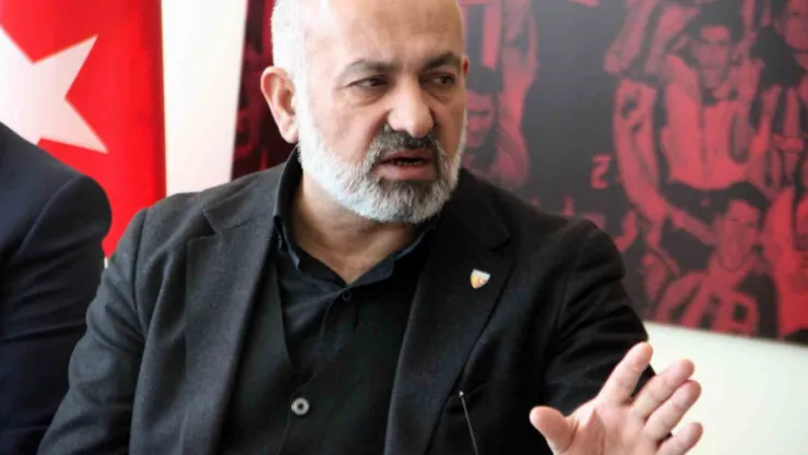 Ali Çamlı: 'Bildiğimiz bir gerçek var o da Onur Bulut'un bizimle 3 yıllık sözleşme uzattığı'