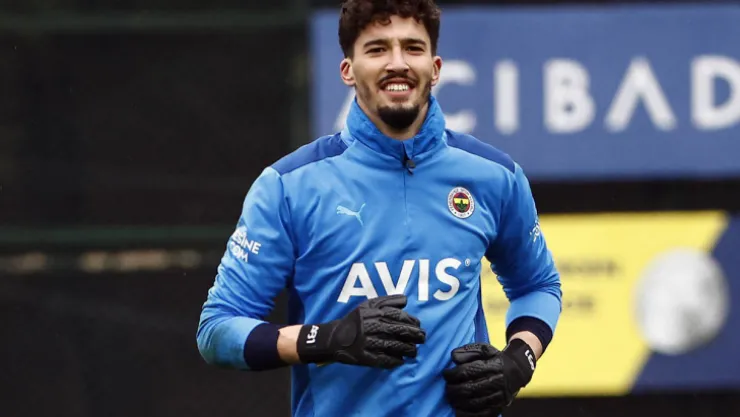 Altay Bayındır: 'Hoca, babacan bir yaklaşım sergiliyor'