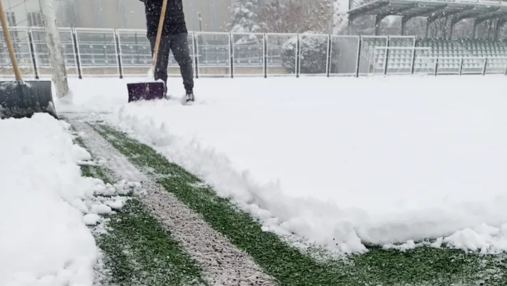Amatör futbol müsabakalarına kar tatili