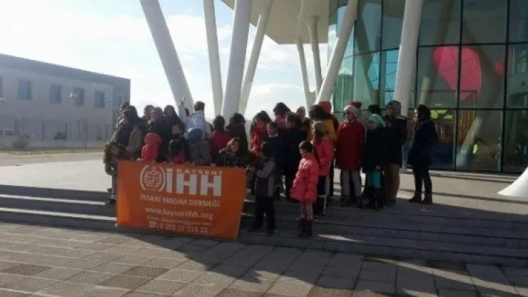 Anadolu Harikalar Diyarı Kimsesizleri Ağırladı 